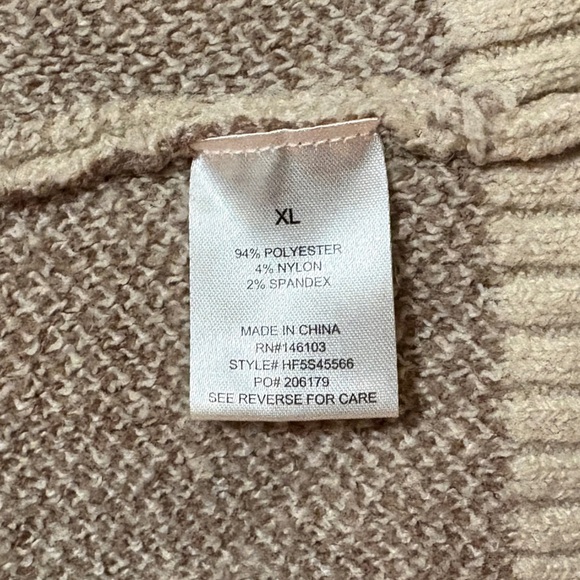 Hippie Rose Beige Oversized Cardigan with Adorable Bear Design XL - Picture 8 of 8